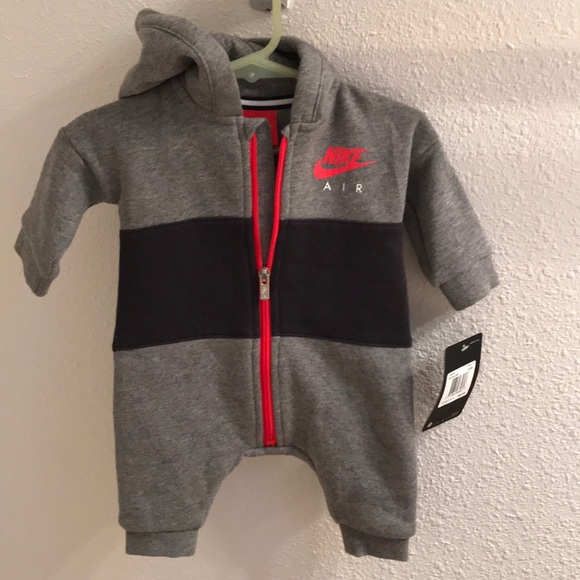 nike air sweatsuit